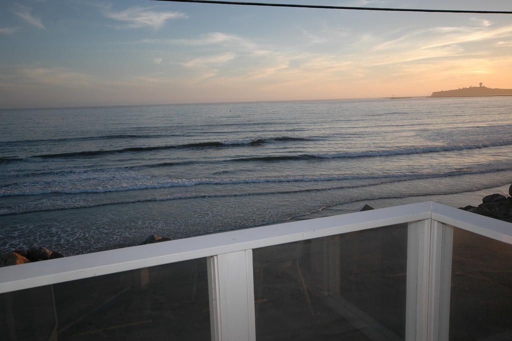 The Oceanfront Stay On Miramarbeach Hmb El Granada Номер фото