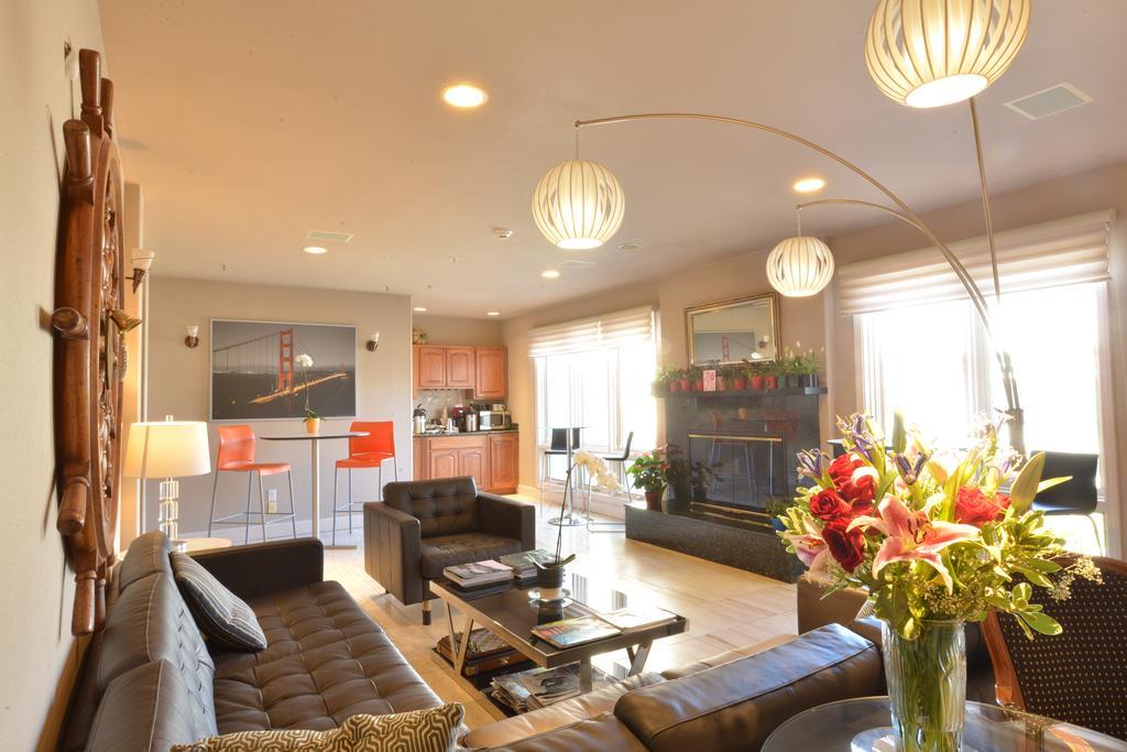 The Oceanfront Stay On Miramarbeach Hmb El Granada Экстерьер фото