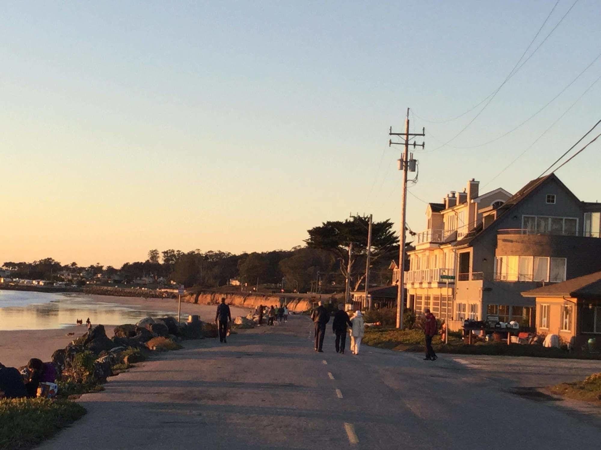 The Oceanfront Stay On Miramarbeach Hmb El Granada Экстерьер фото